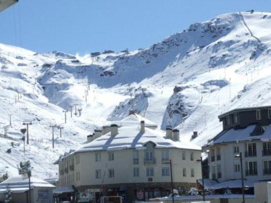 Plaza De Andalucia Edificio Salvia Con Vistas Al Veleta Apartman Sierra Nevada Kültér fotó